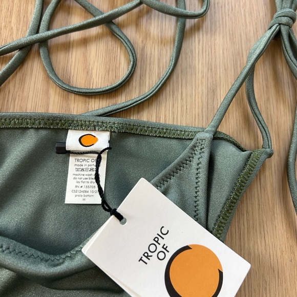 NWT Tropic Of C Praia Bikini Set in Serpentine M - Picture 7 of 8